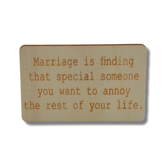 Houten kaart: marriage is finding that special someone